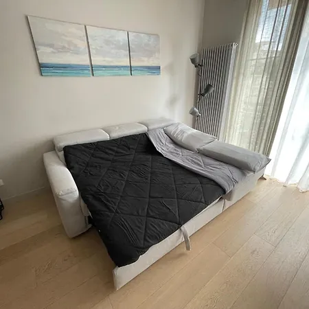 Modern Self Check-in Apartment *